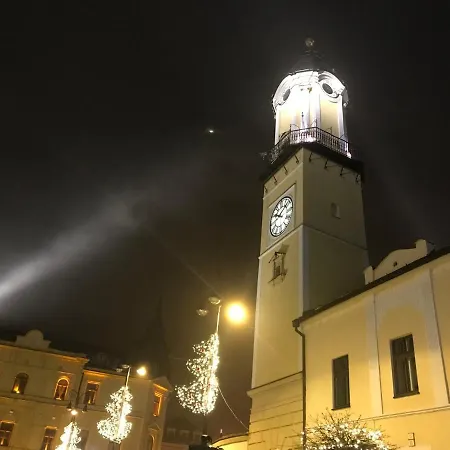 Bl - The Penthouse, 24hr Self Check-in, 2 Bedrooms, Fireplace, Ac, Panoramic View From Main Balcony, 3-minute Walk To Center Apartmán Banská Bystrica